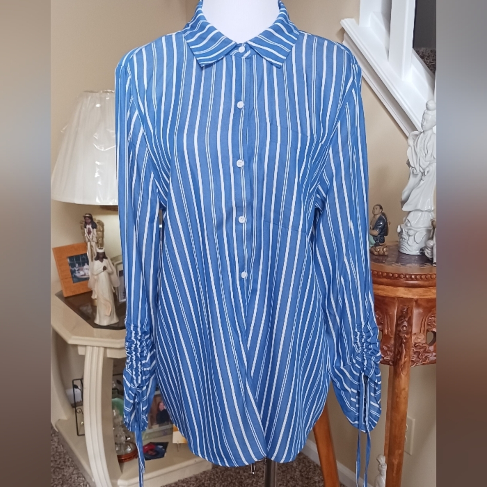 Daily Thread Striped Tunic Top M NWOT